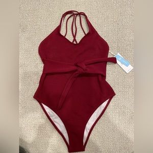 Cupshe one piece bathing suit. Medium. Tags still on.